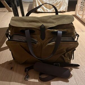 Filson 24 HOUR TIN CLOTH BRIEFCASE - dark tan color Brand New